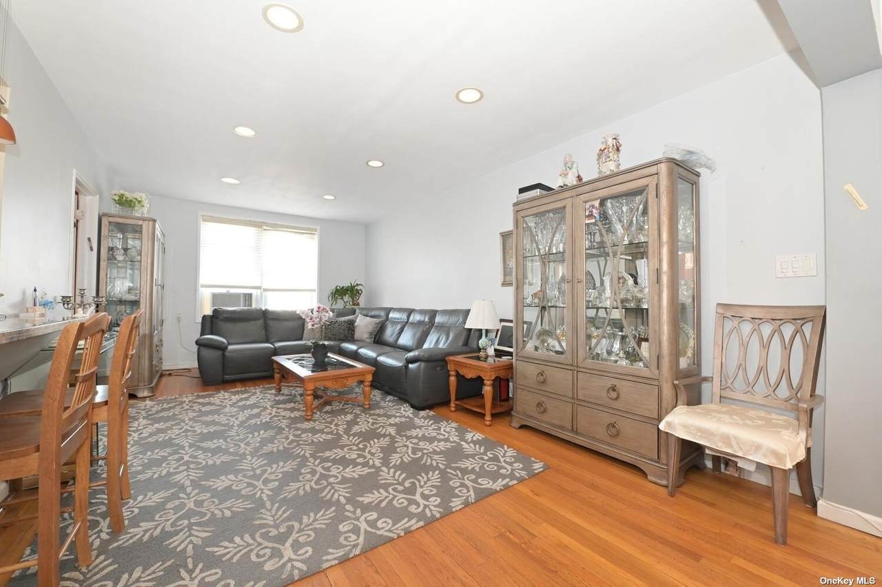 444 Middle Neck Road - Photo 1
