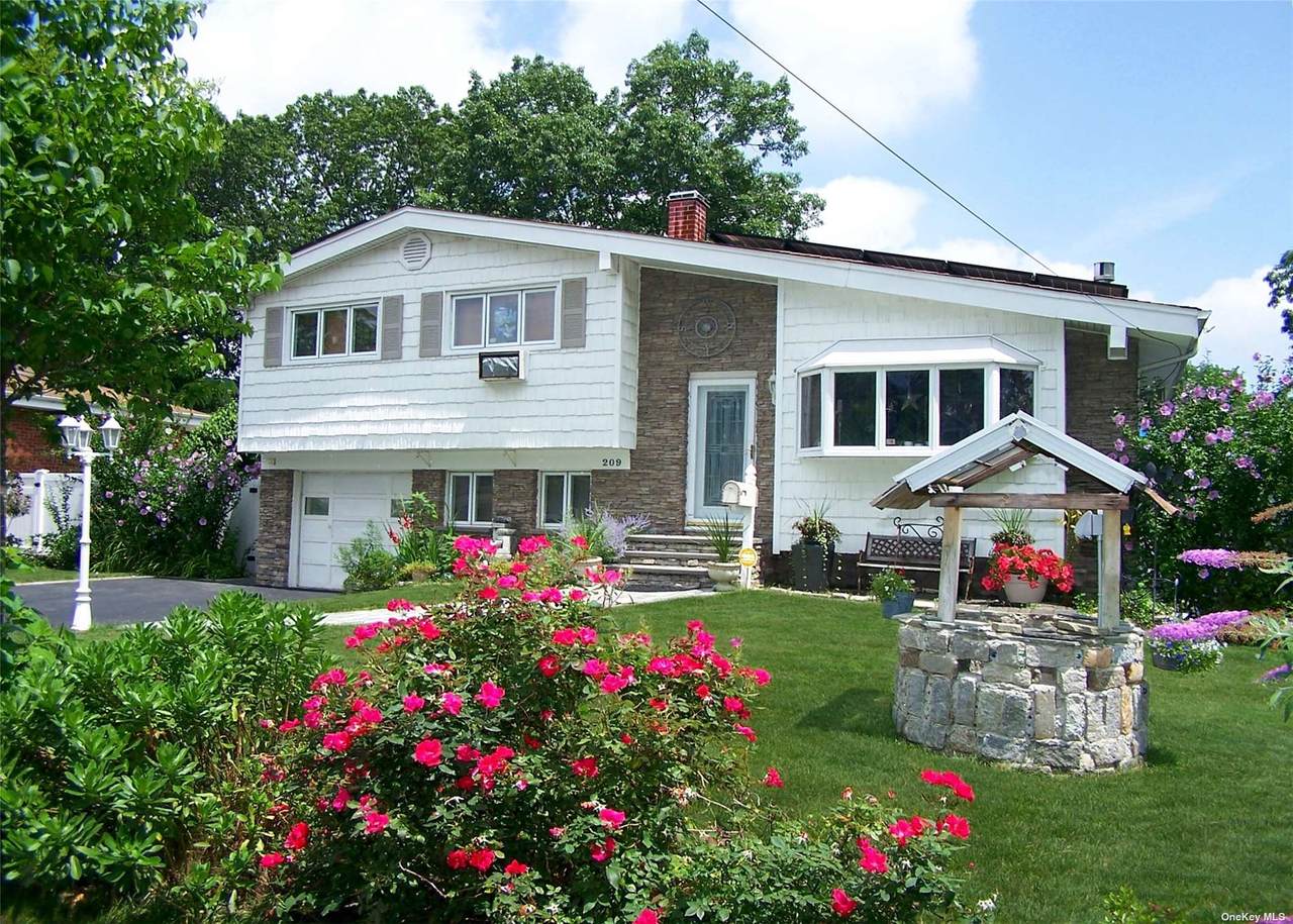 209 18th Street - Photo 1