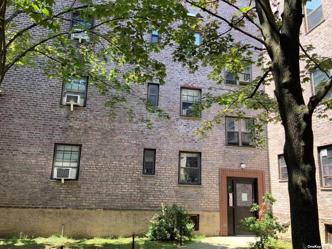 144-35 78 Road - Photo 1
