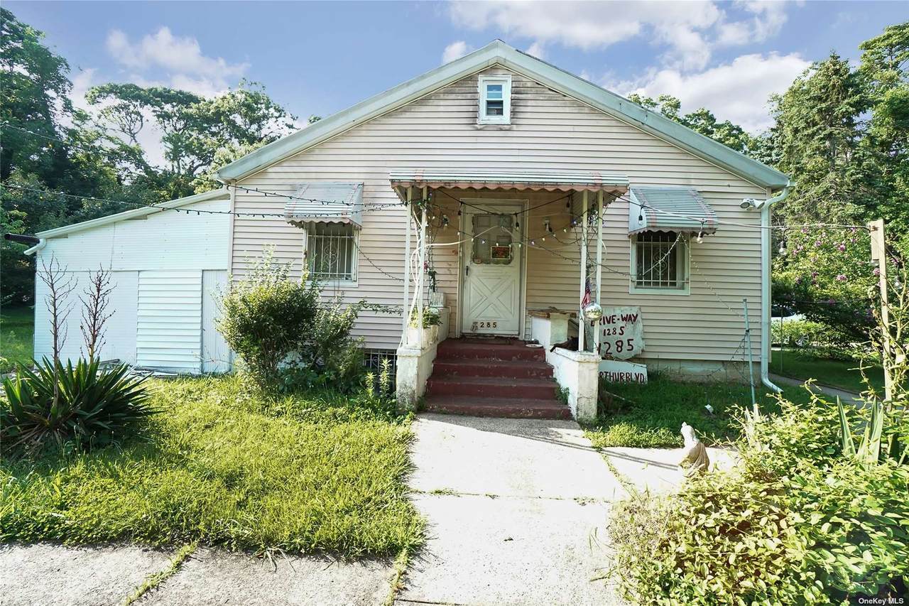 1285 Motor Parkway - Photo 1