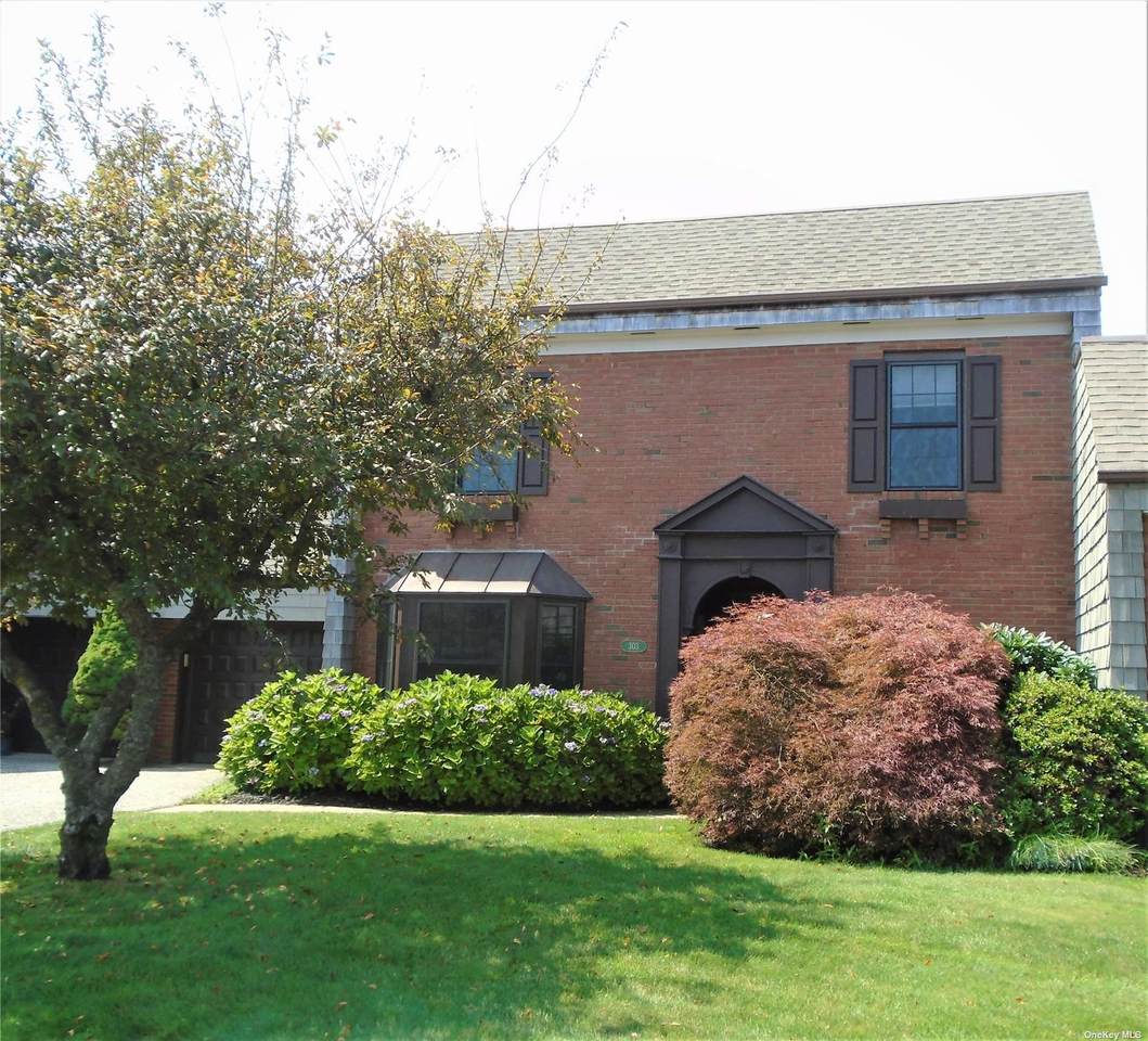 303 Captains Way - Photo 1