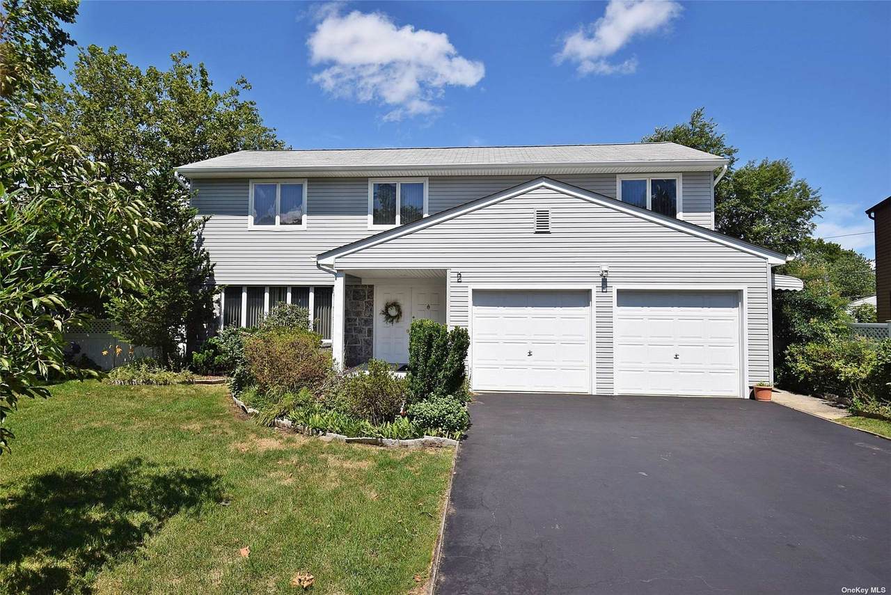 2 Woodbury Court - Photo 1