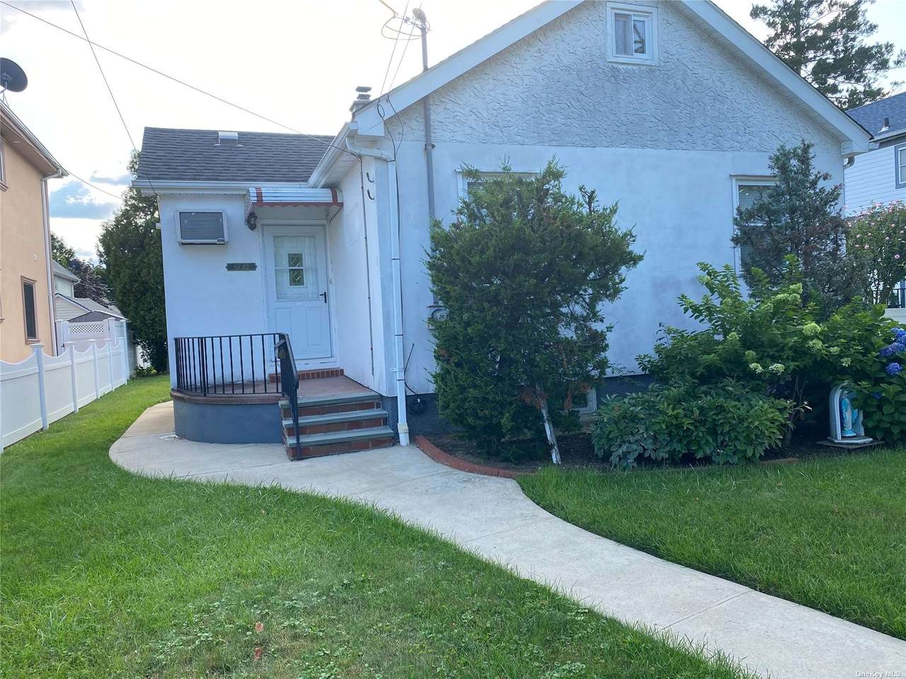 85-42 261th Street - Photo 1