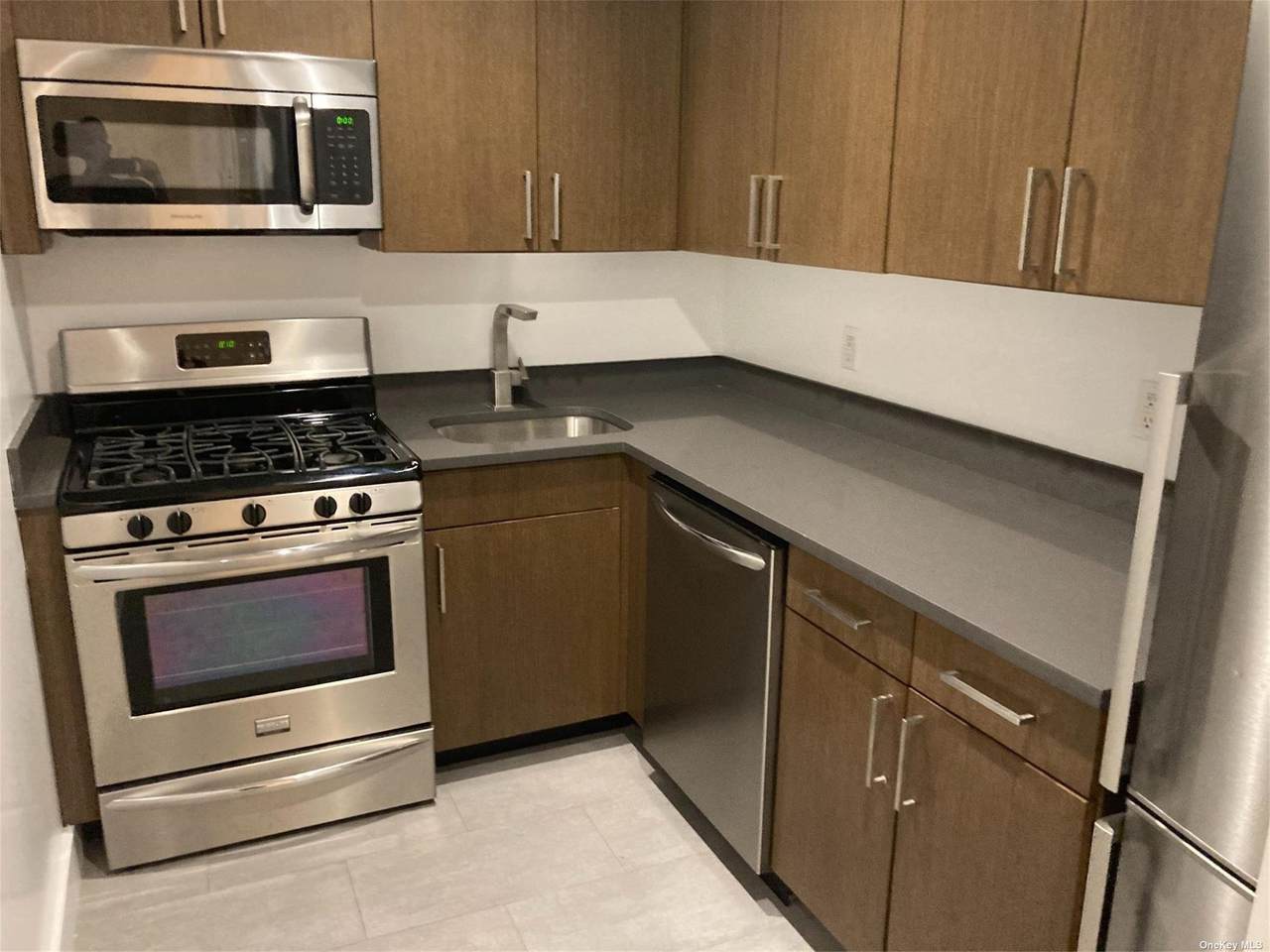 300 Main Street - Photo 1