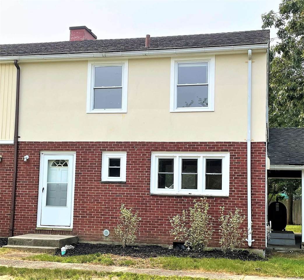 742 Hamilton Avenue - Photo 1
