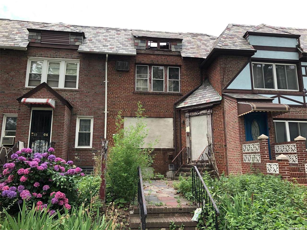 93-07 69 Avenue - Photo 1