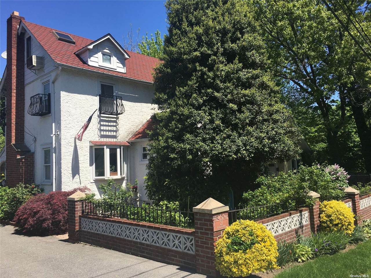 21 Hayden Avenue - Photo 1
