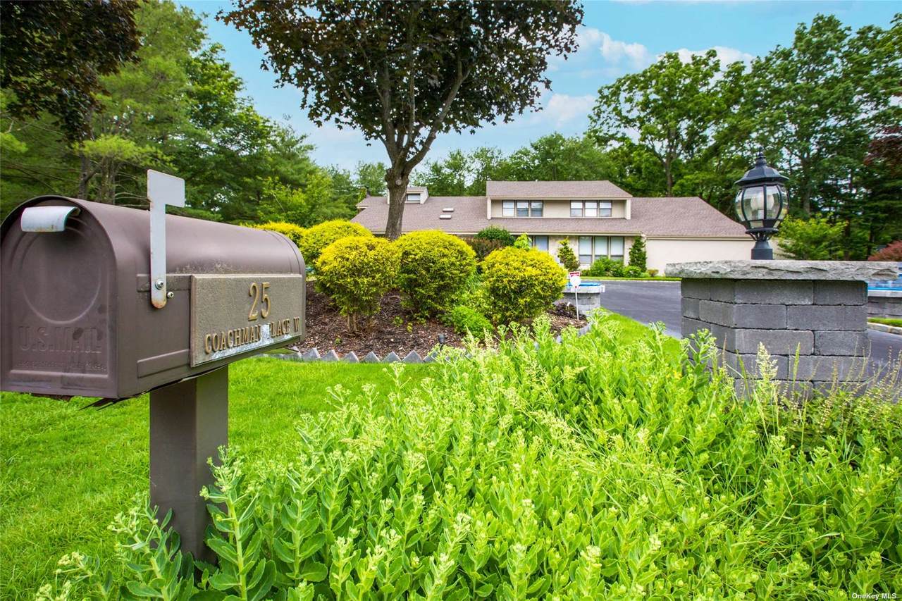25 Coachman Place - Photo 1