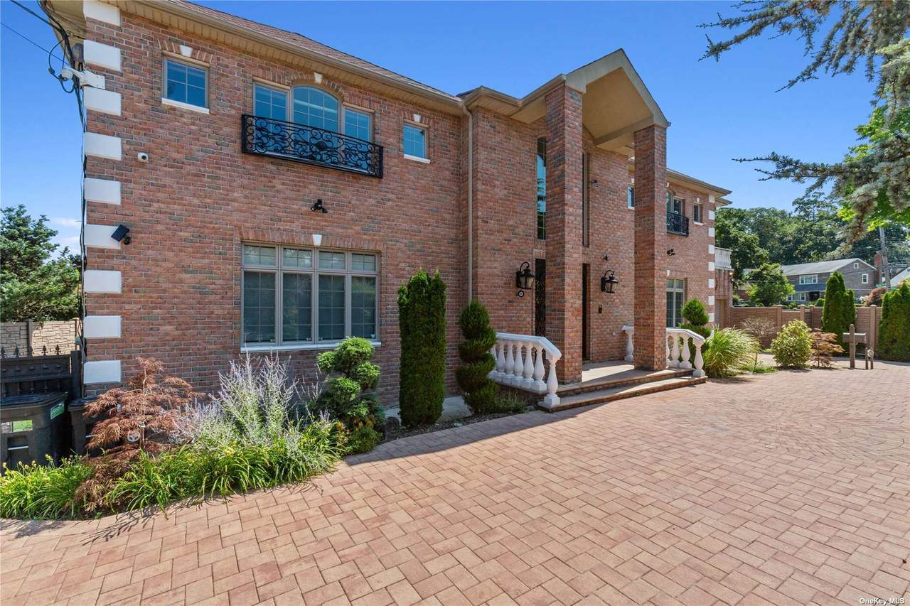 198-37 Epsom - Photo 1
