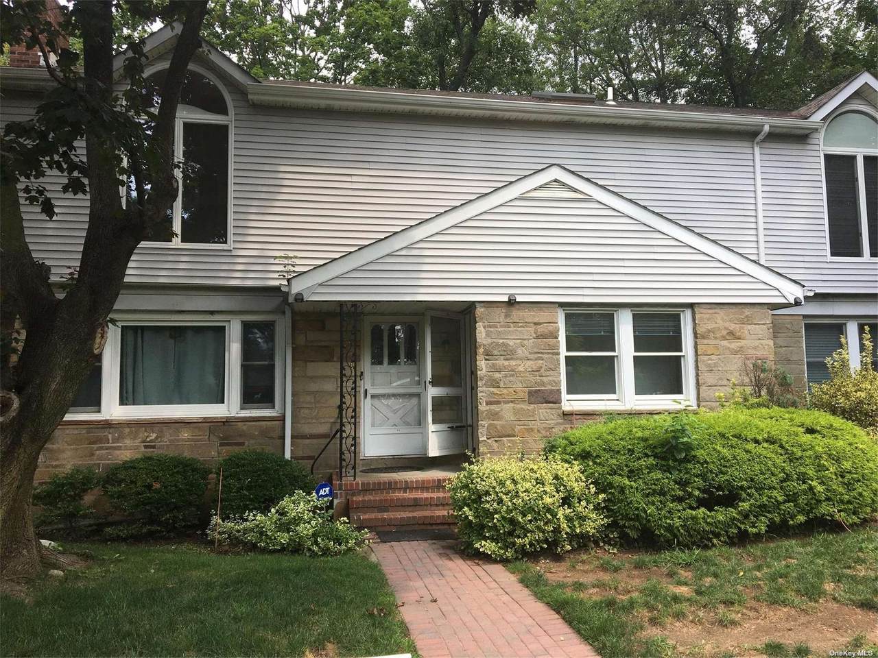 62 Virginia Drive - Photo 1