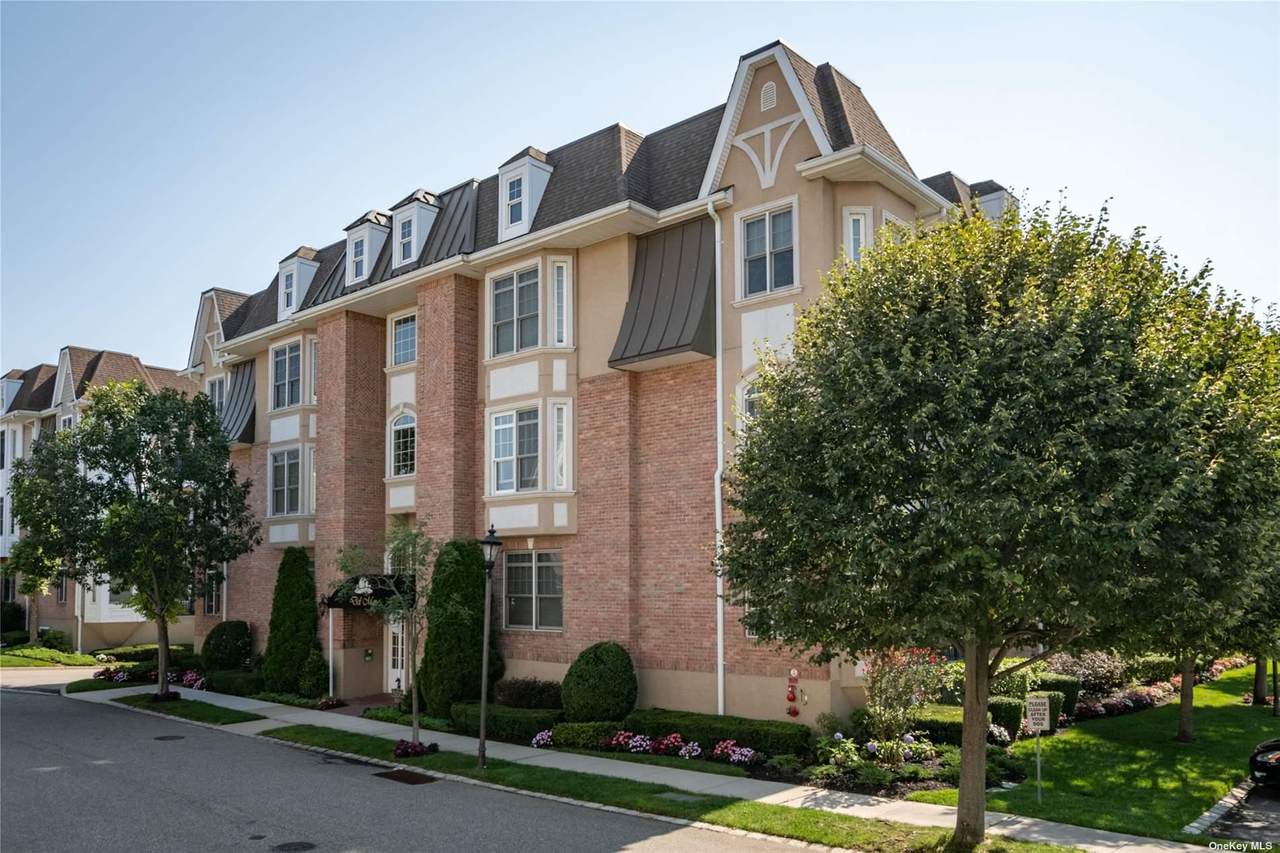 470 Pacing Way - Photo 1