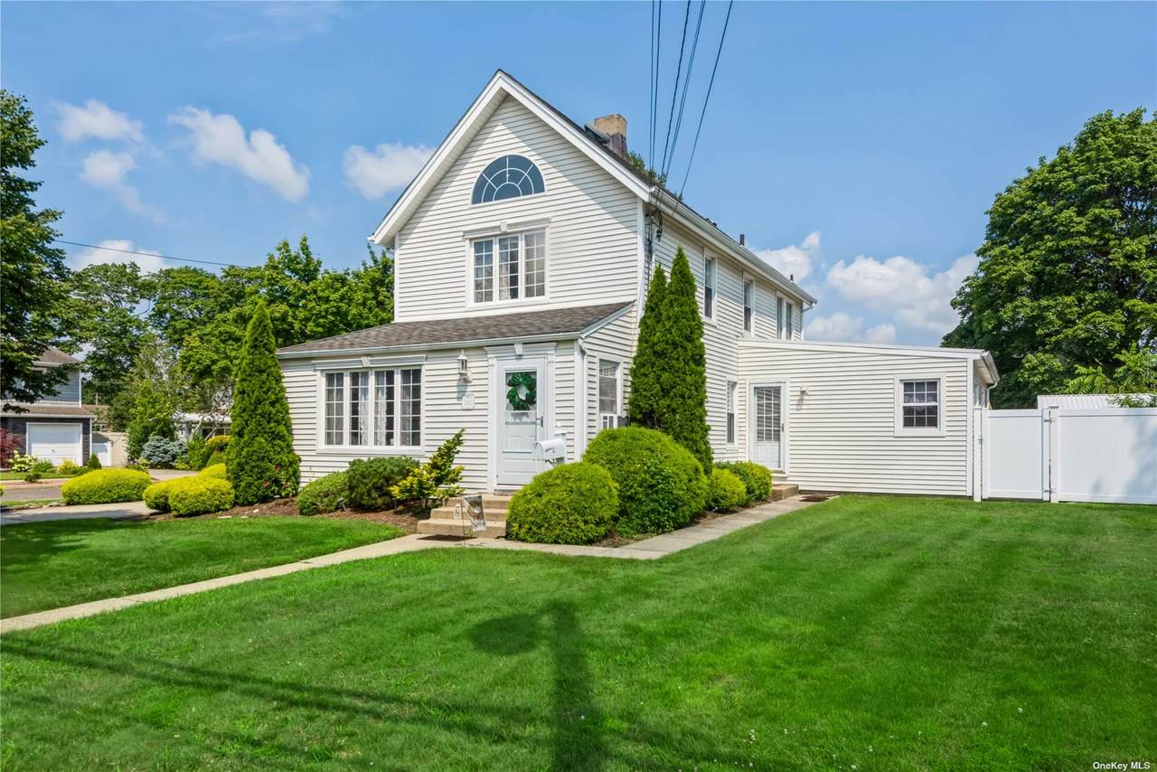 2821 Wilson Avenue - Photo 1