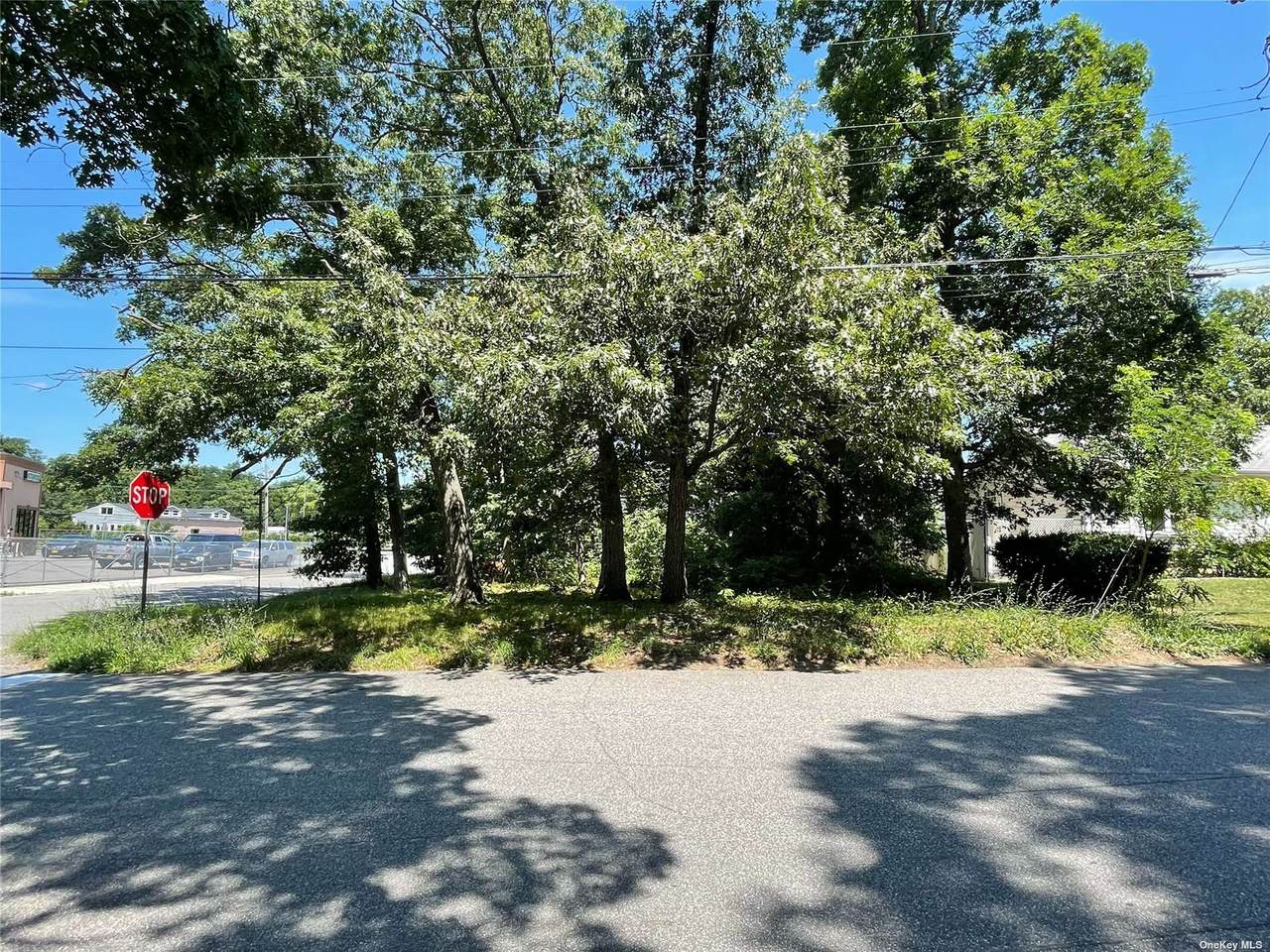 28 Gilbert Place - Photo 1