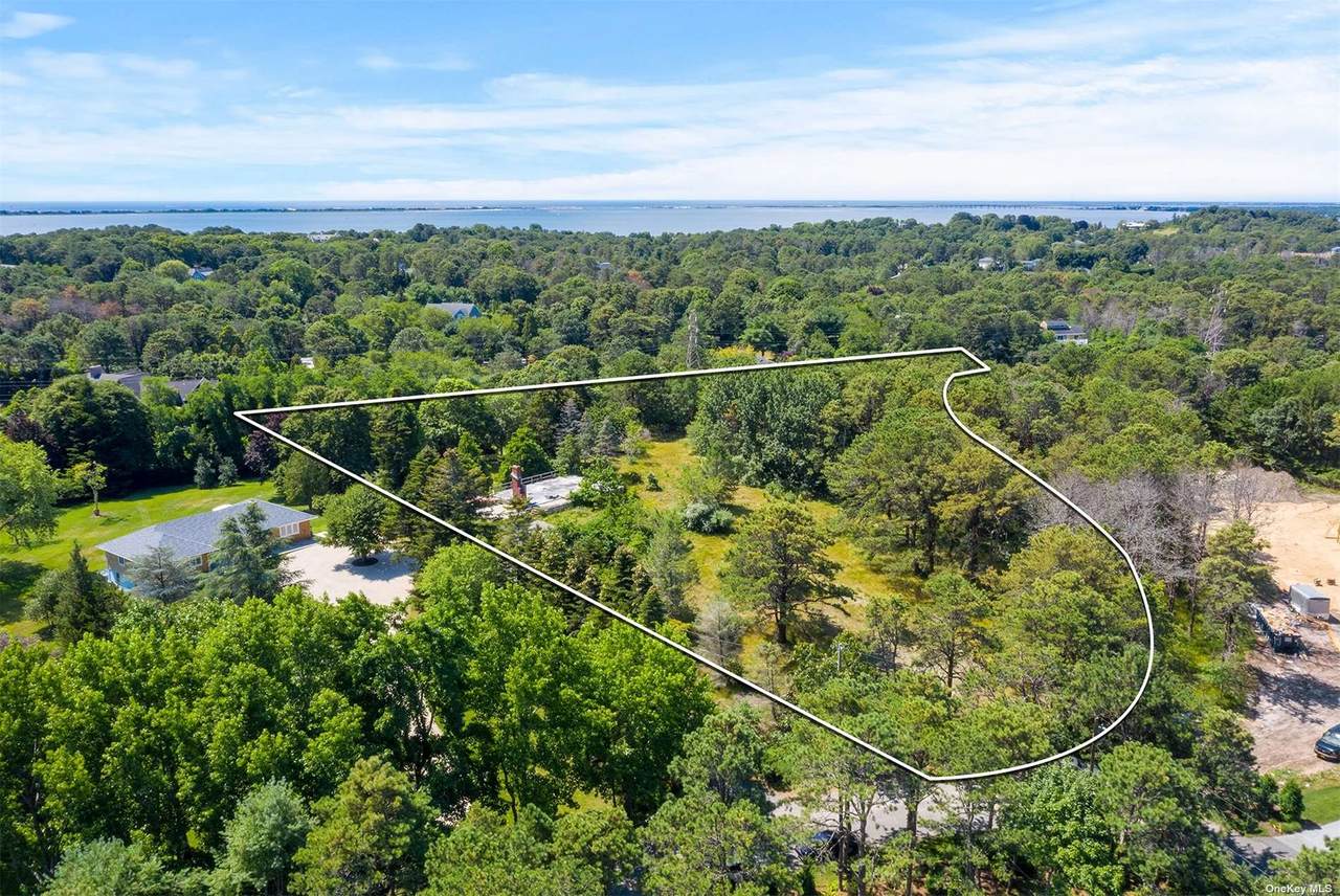 74 Shinnecock Hills Road - Photo 1