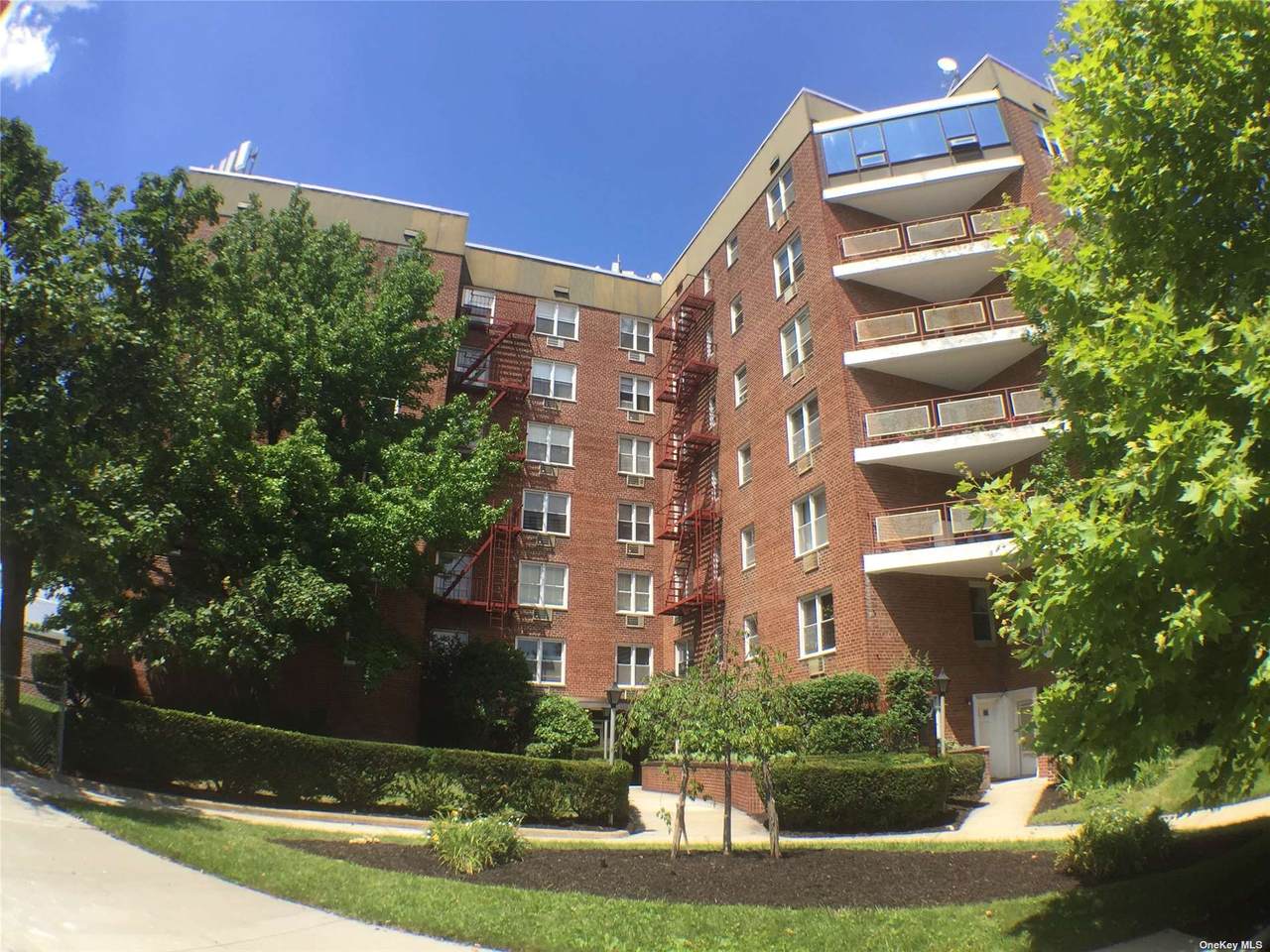 151-05 Cross Island Parkway - Photo 1