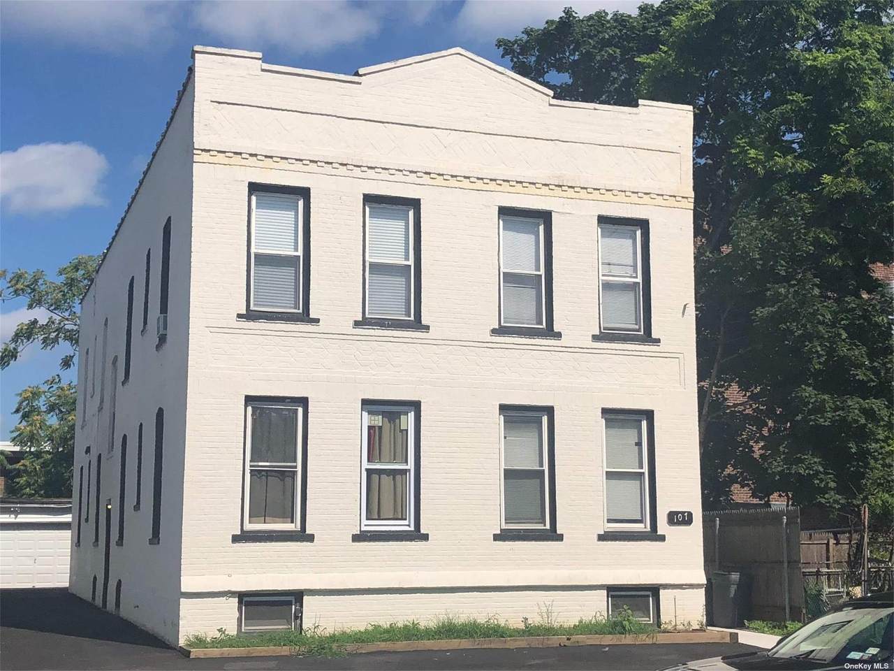 107 Forest Avenue - Photo 1