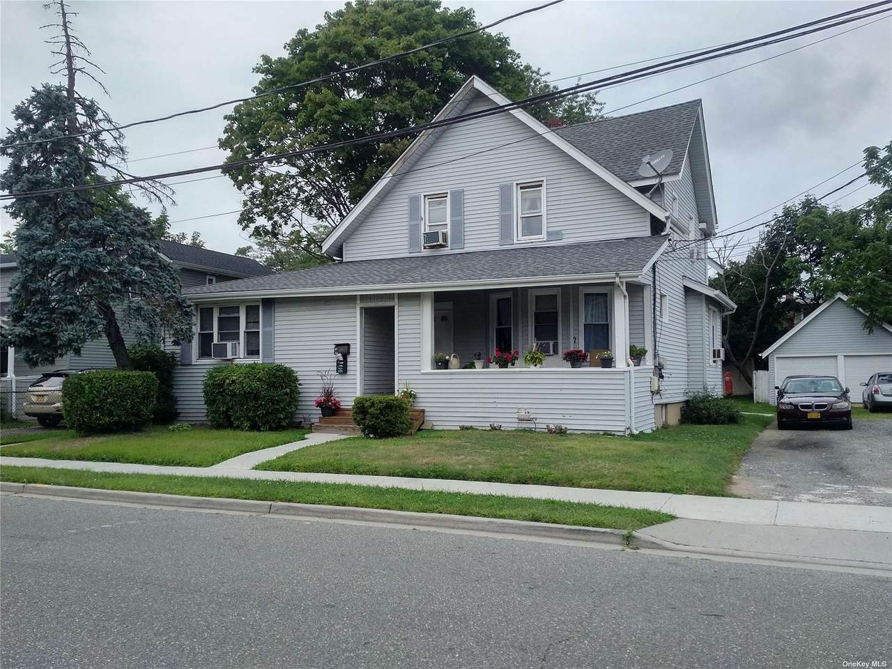 15 Water Street - Photo 1