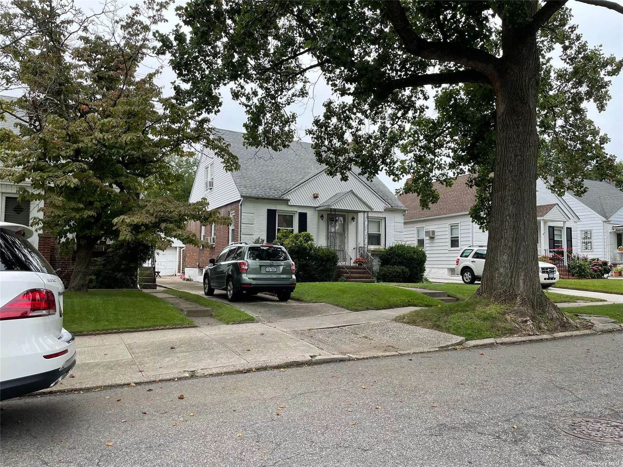 45-46 196 Place - Photo 1