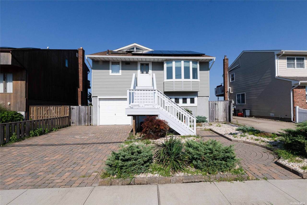182 Suffolk Road - Photo 1
