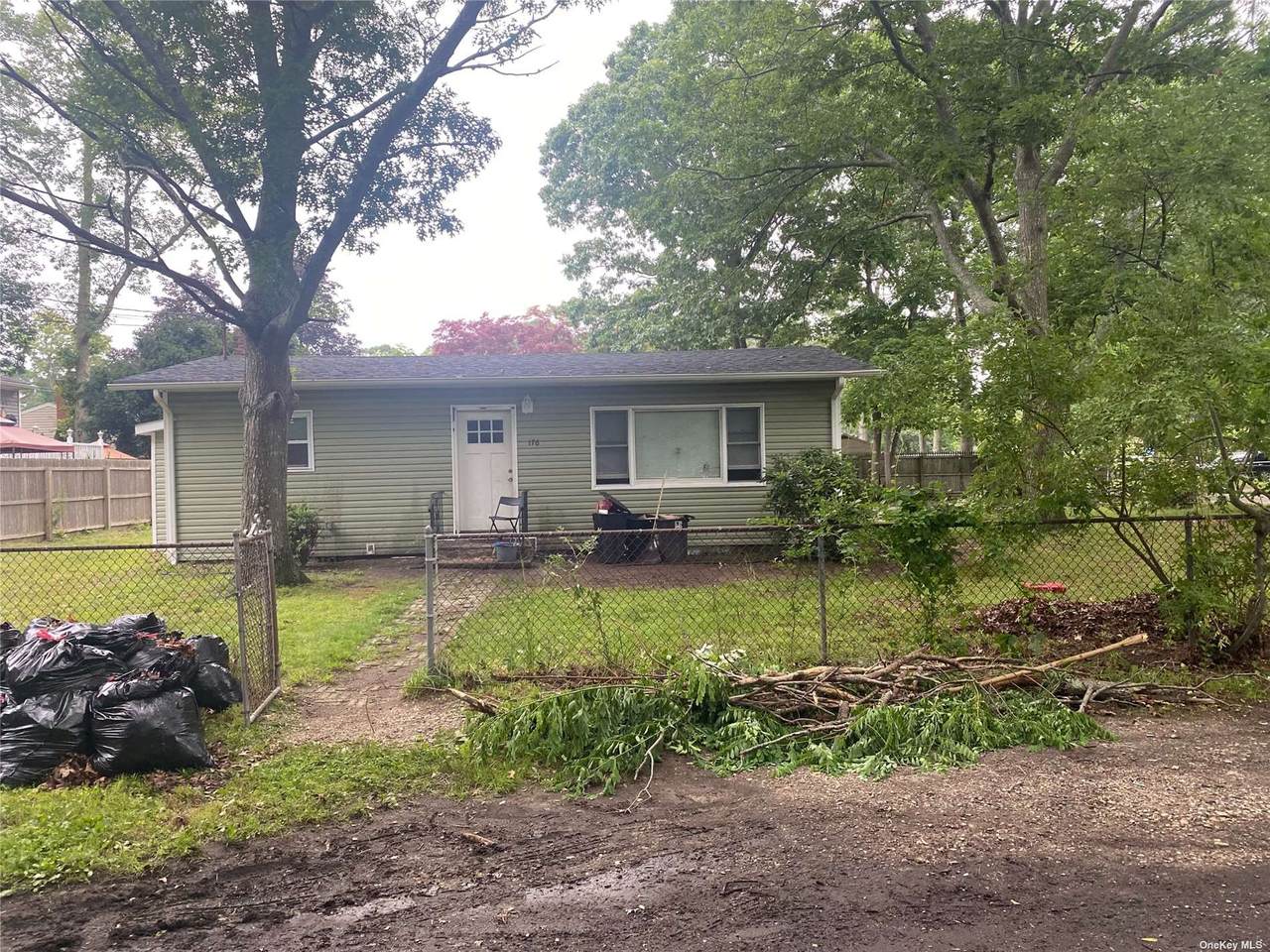 176 Woodland Drive - Photo 1