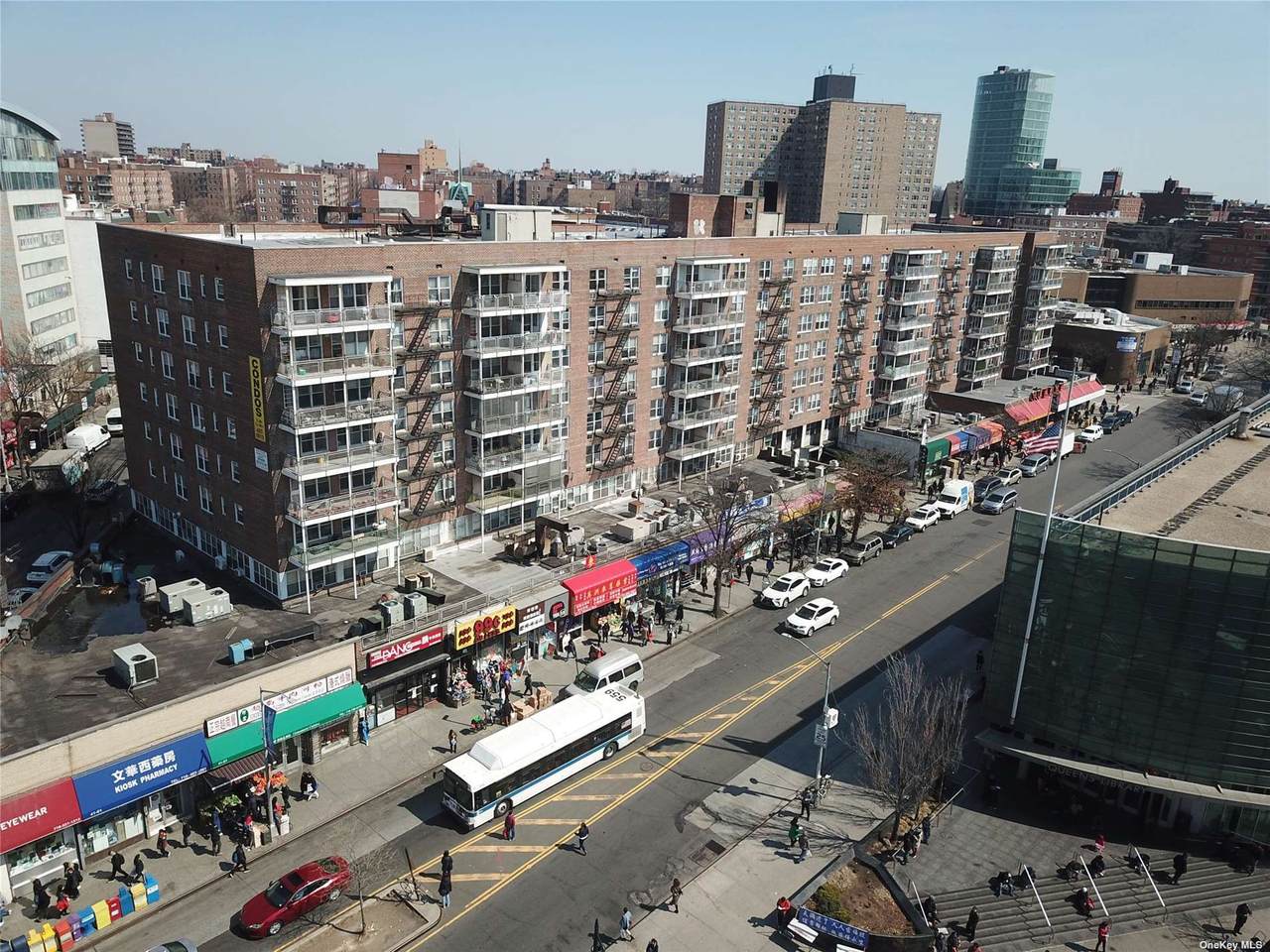 41-25 Kissena Boulevard - Photo 1