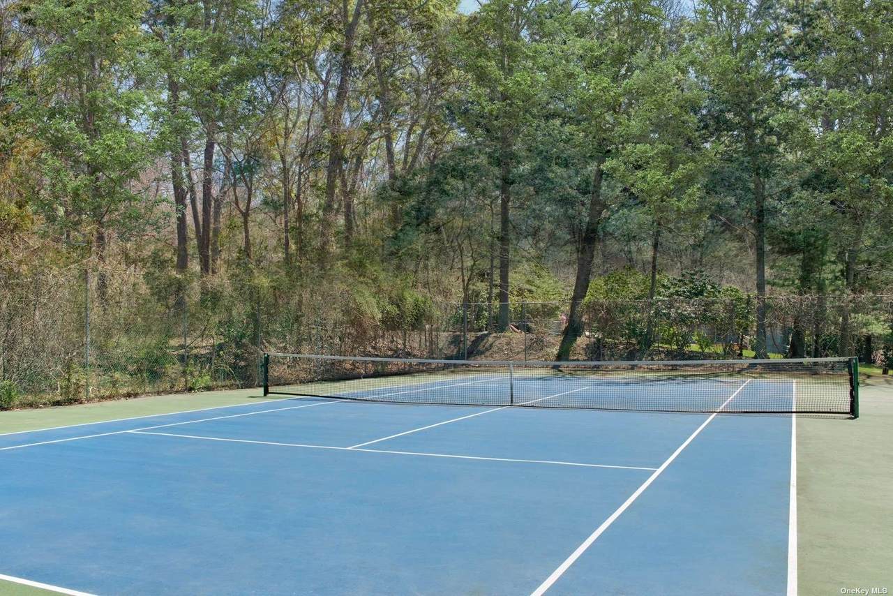 2516 Noyac Road - Photo 1