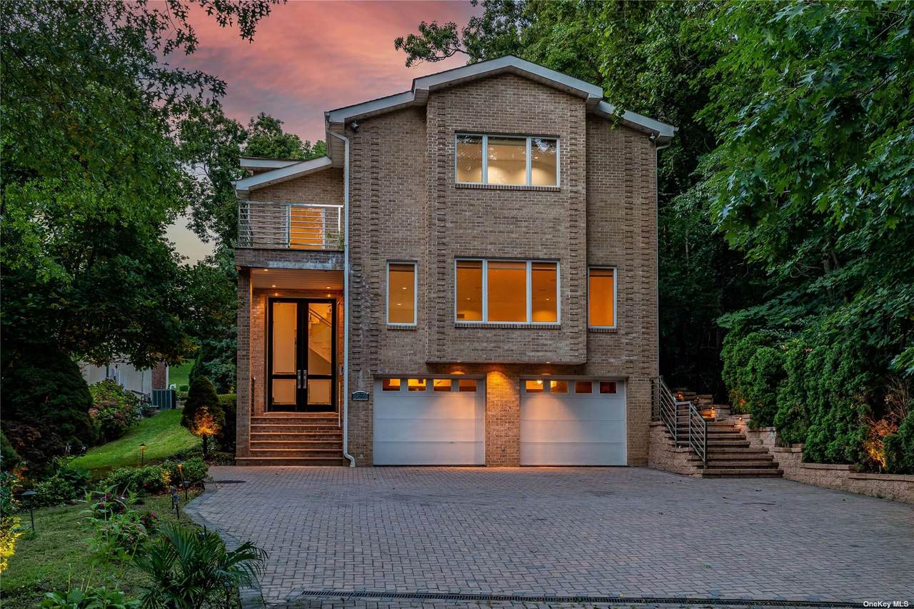 197 Cow Neck Road - Photo 1