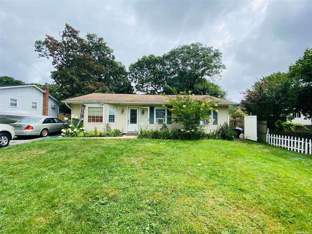 19 Lake Drive - Photo 1
