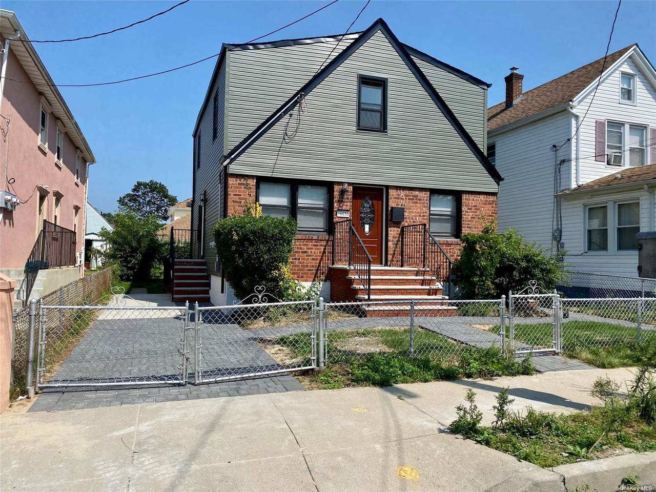 160-35 121 Avenue - Photo 1