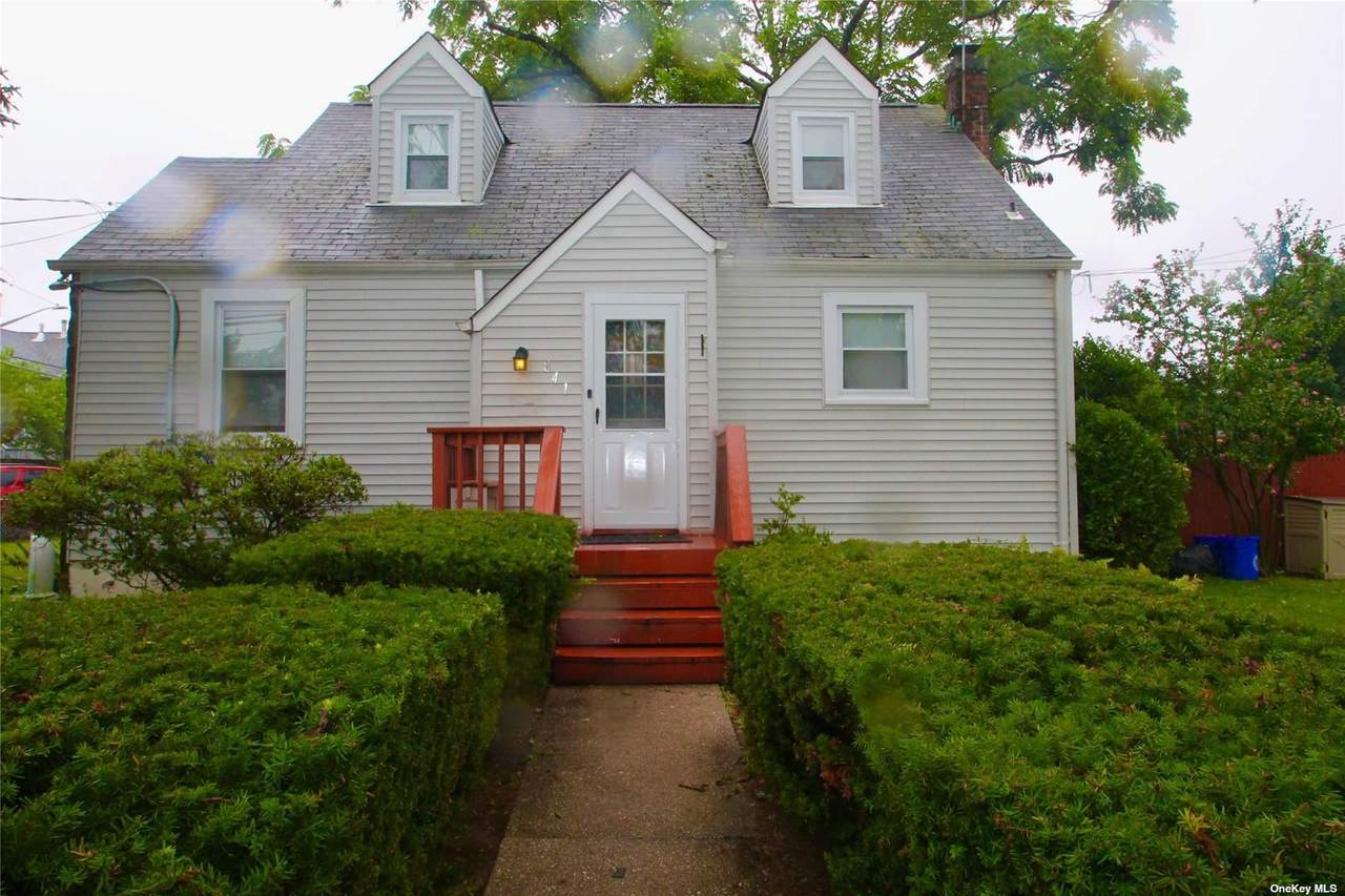 841 9th Street - Photo 1