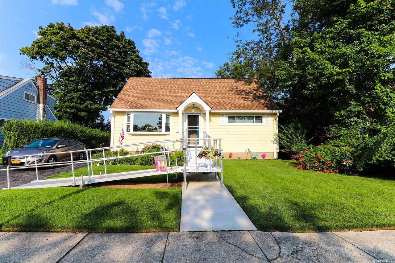 11 Rosemary Drive - Photo 1