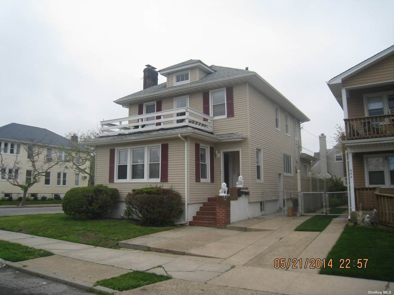 474 Lindell Boulevard - Photo 1
