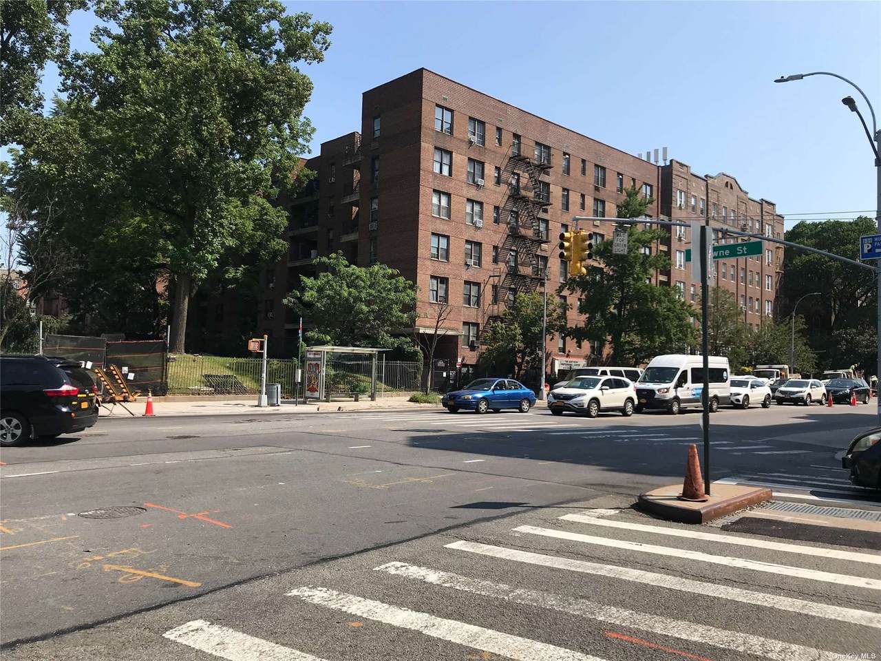 141-05 Northern Blvd - Photo 1