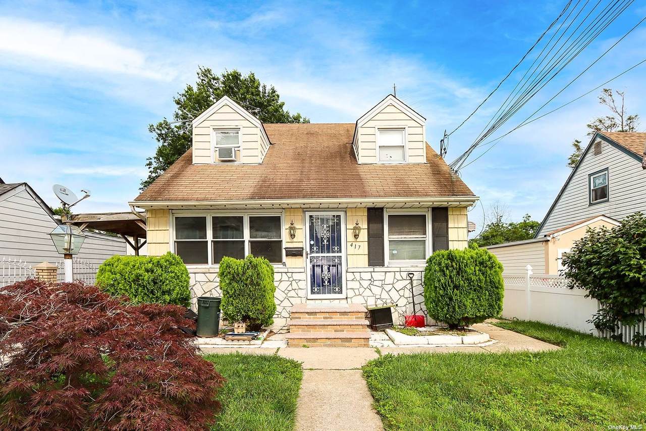 417 Greengrove Avenue - Photo 1