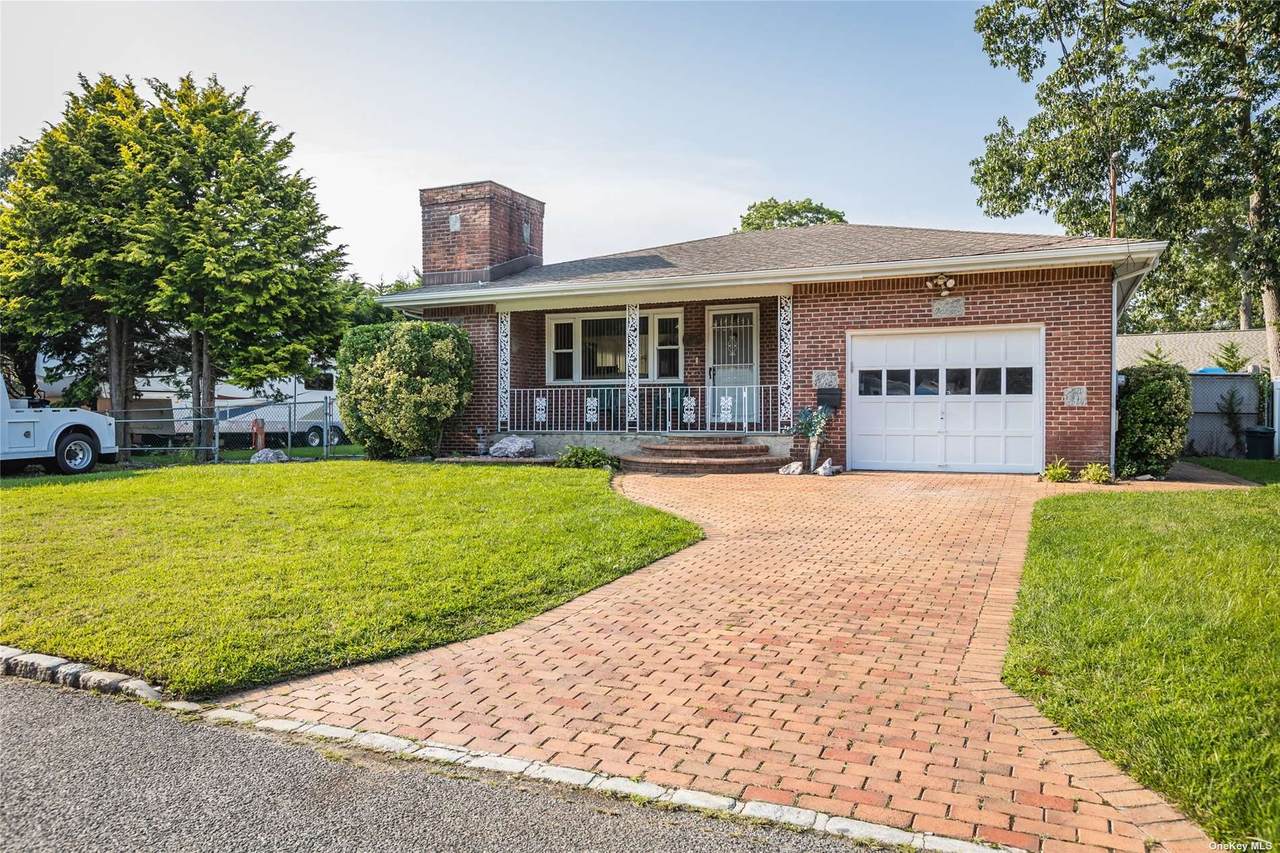 29 Lakewood Road - Photo 1