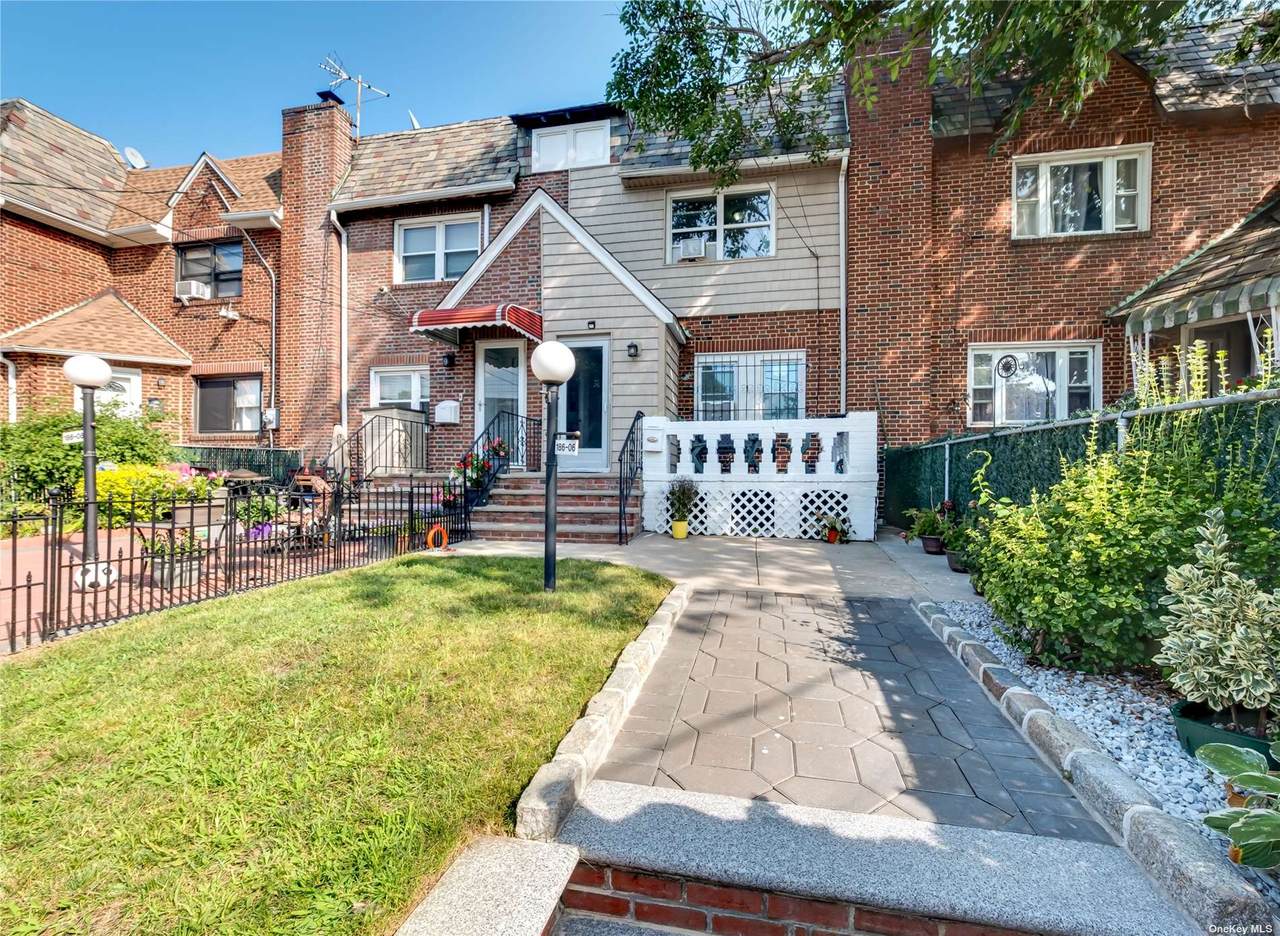 186-06 Foch Boulevard - Photo 1