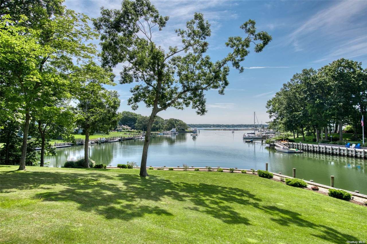 706 Wiggins Lane - Photo 1