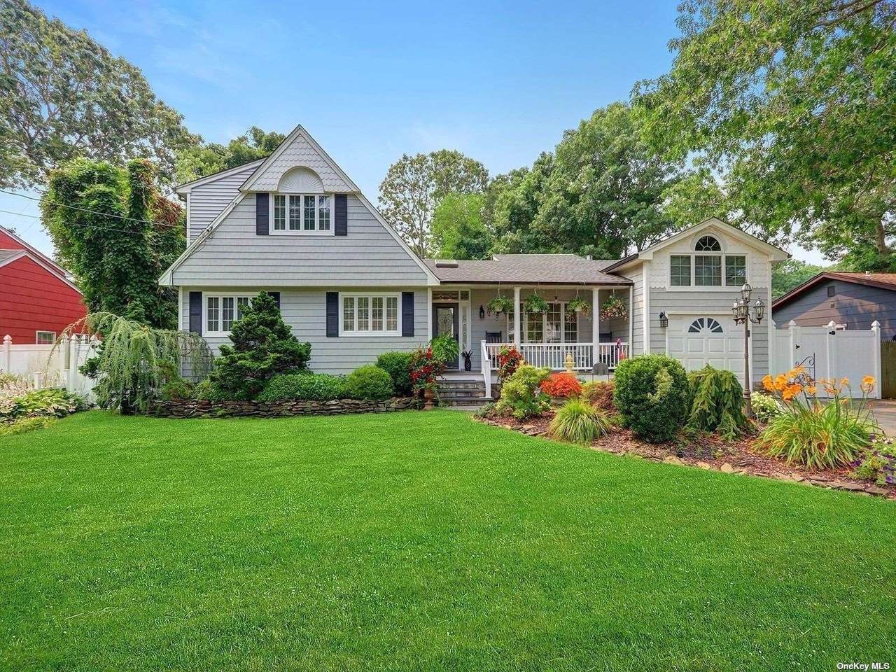92 Moriches Avenue - Photo 1