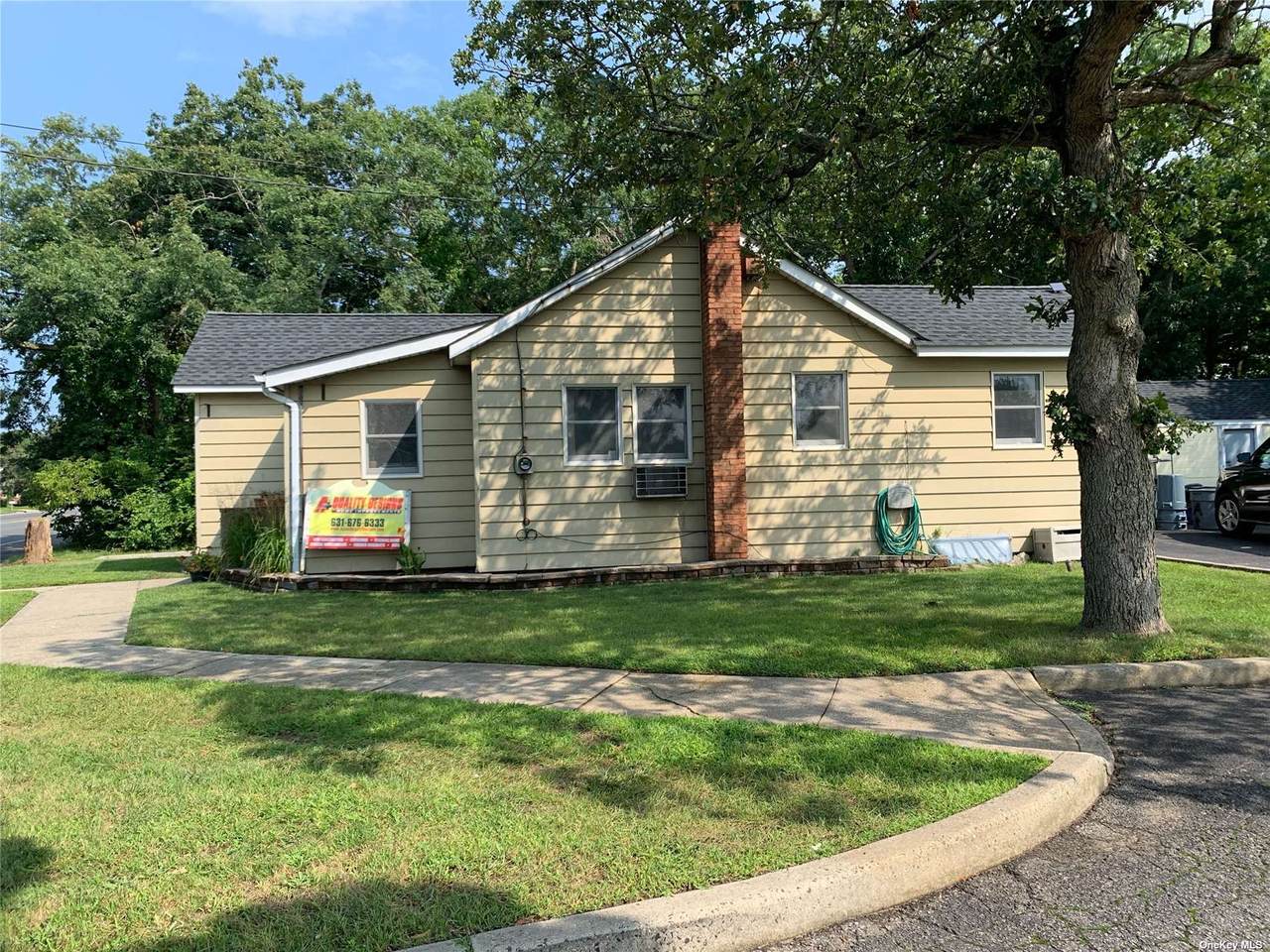 1209 Lakeland Avenue - Photo 1