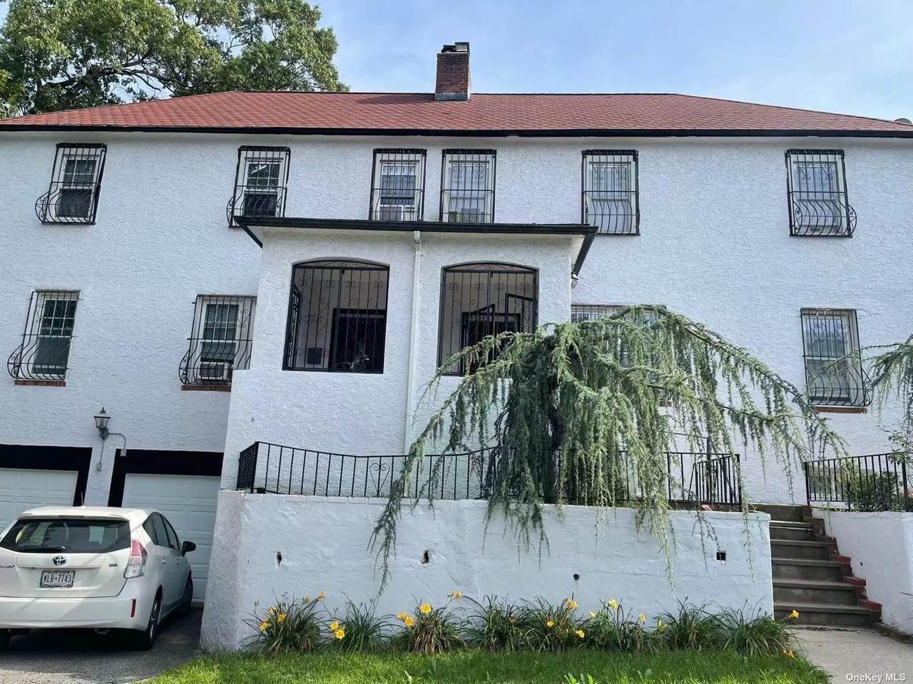 11 Floyd Place - Photo 1