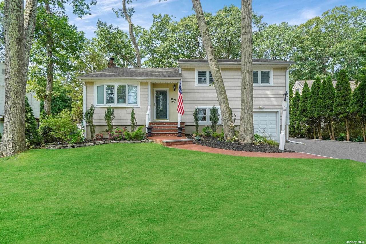 33 Bennett Avenue - Photo 1