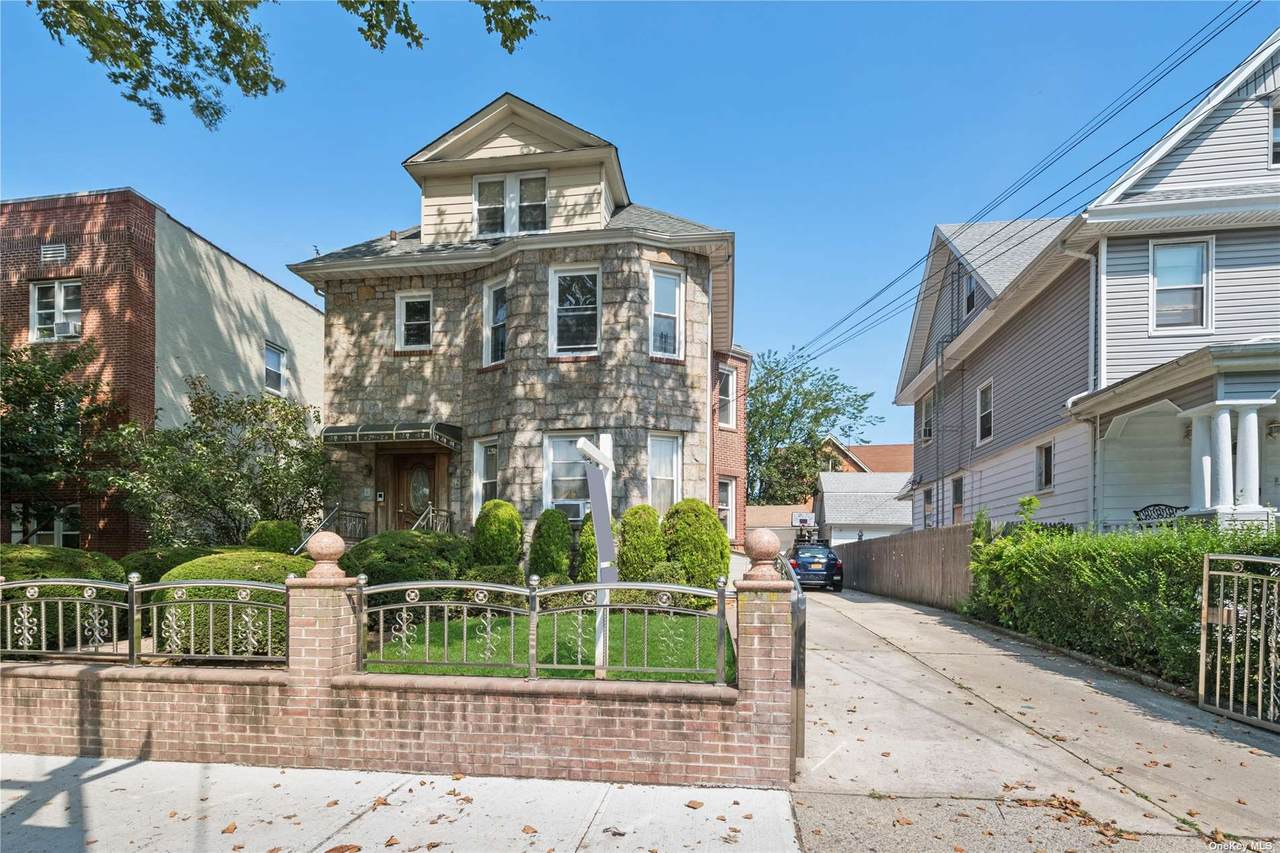 120-21 Hillside Avenue - Photo 1