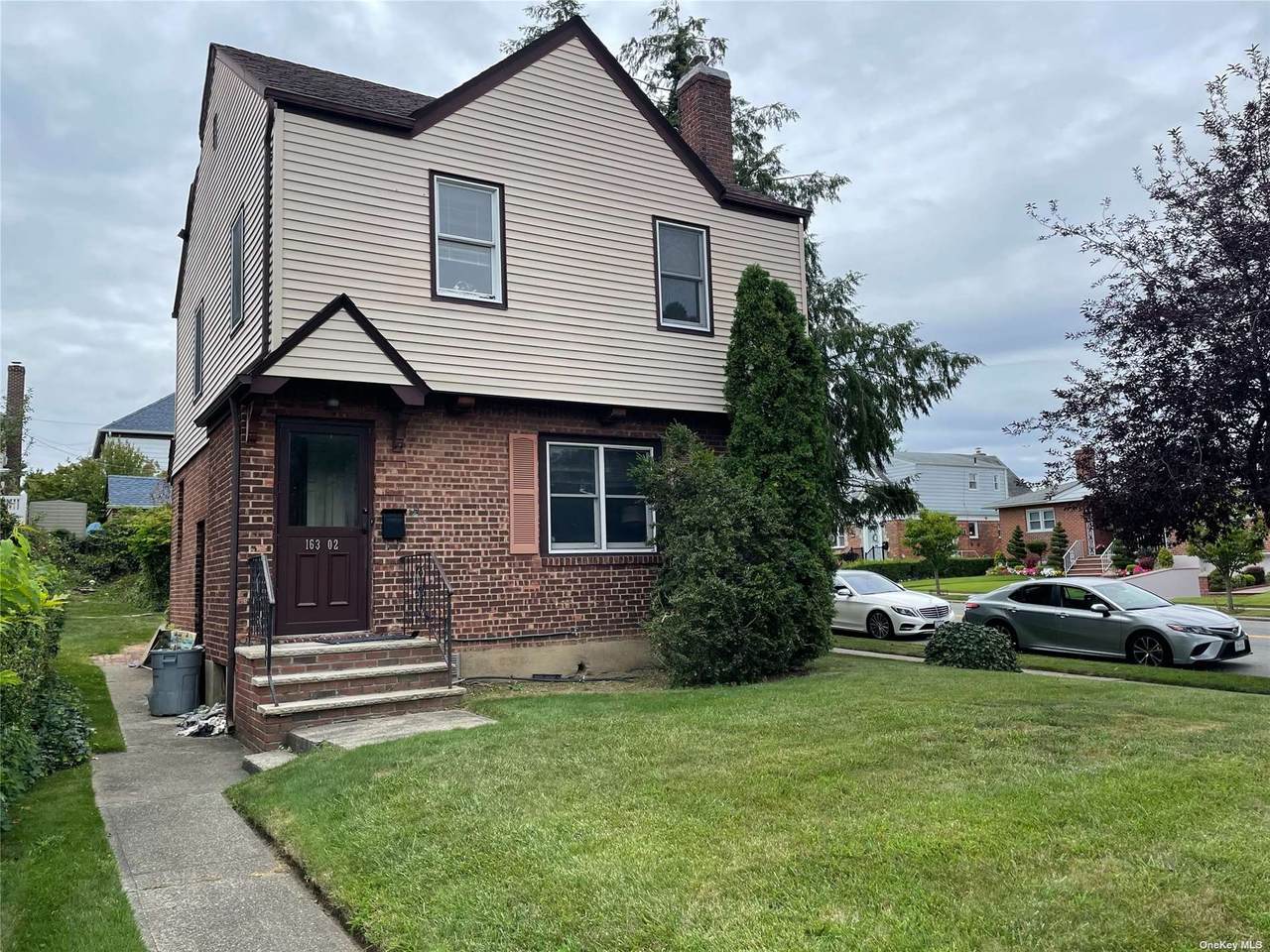 163-02 25th Avenue - Photo 1