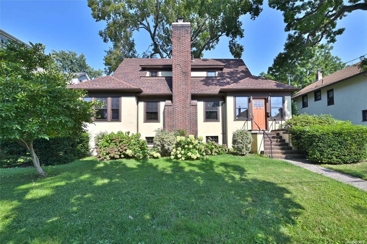 33-37 163rd Street - Photo 1
