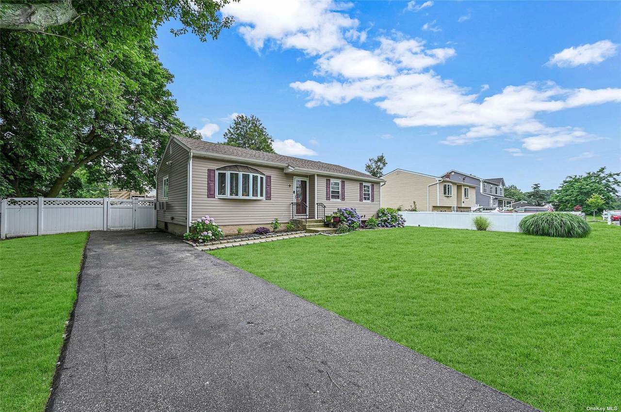 22 Chestnut Road - Photo 1