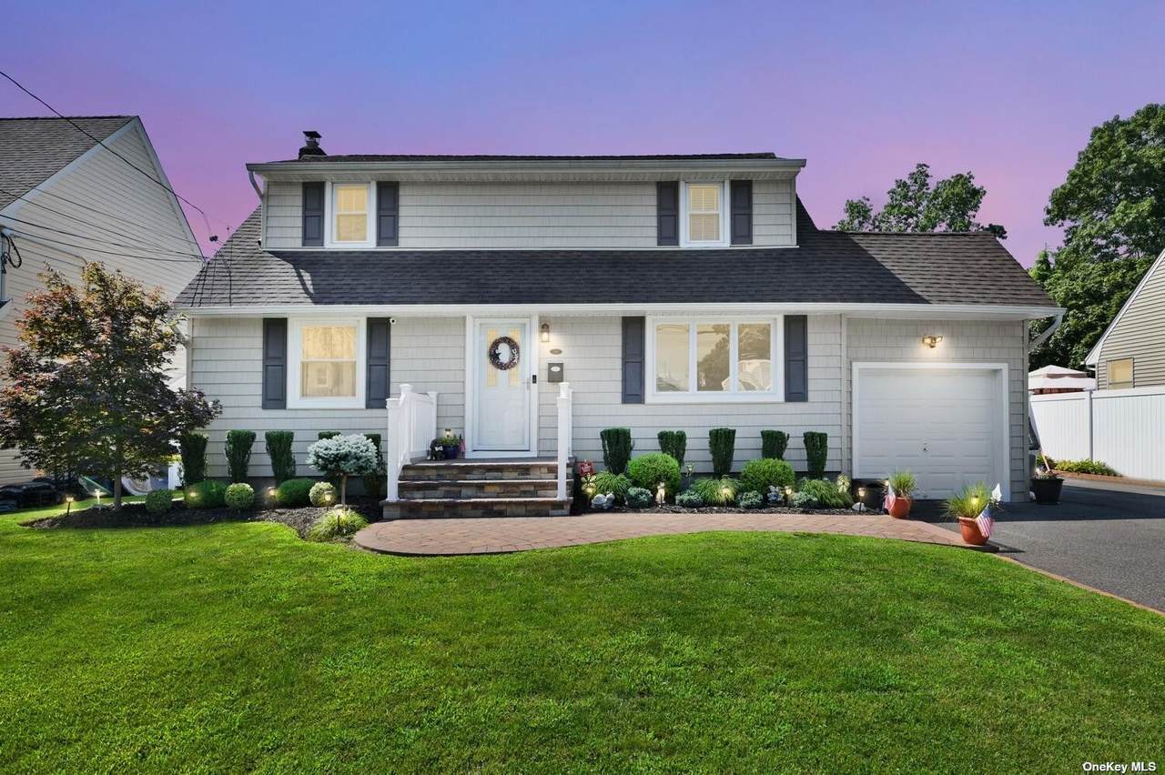 136 Koehl Street - Photo 1
