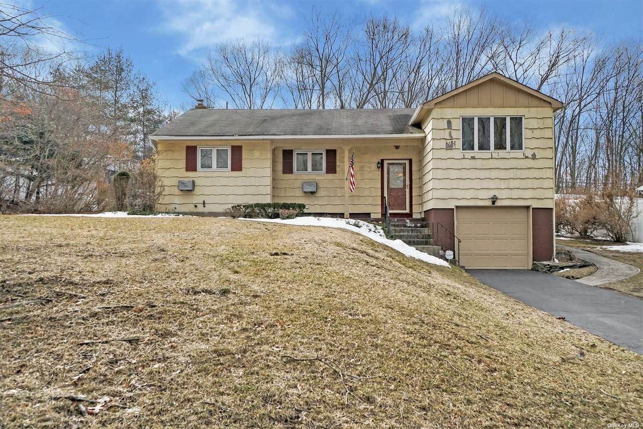 43 Sheryl Crescent - Photo 1