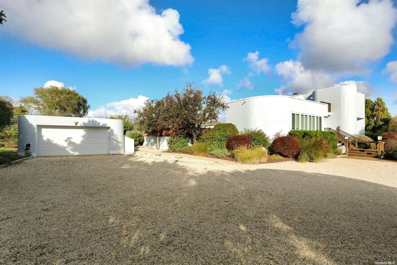 3 Stacy Drive - Photo 1
