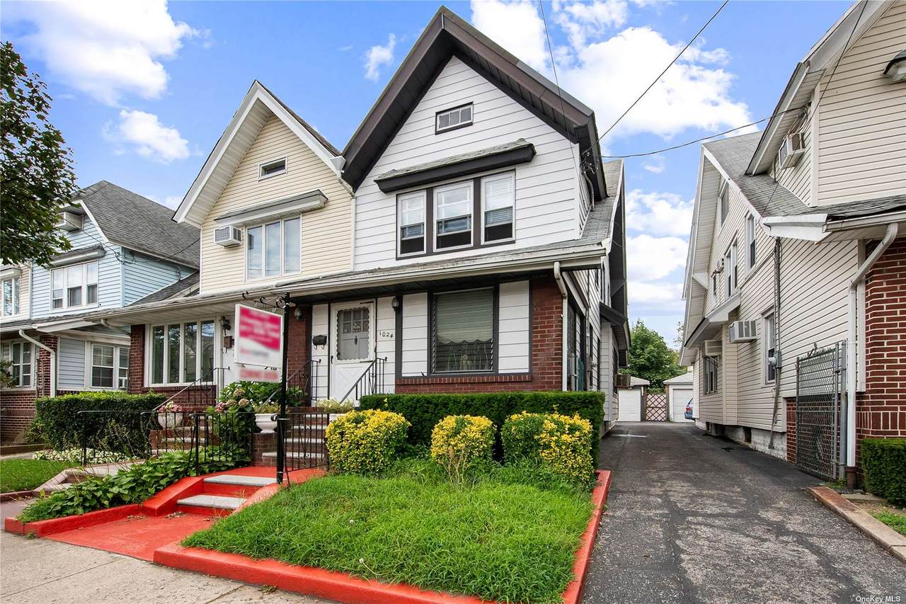 1024 28th Street - Photo 1