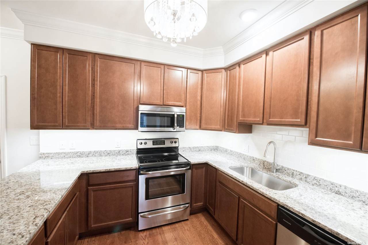 48 Burling Lane - Photo 1